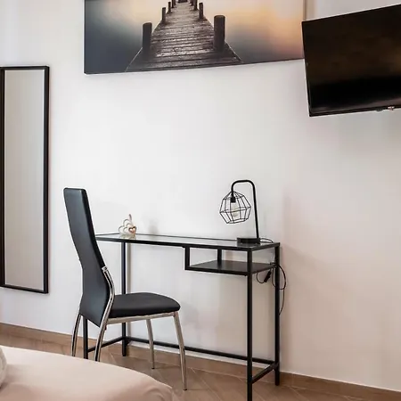 Maqueda House Apartment