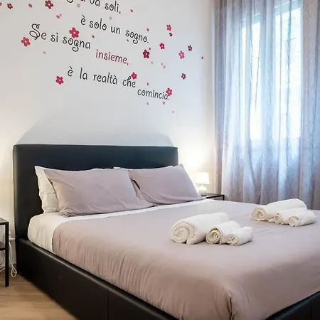 Maqueda House Apartment *