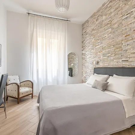 Maqueda House Apartament *